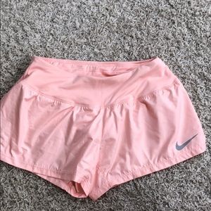 light pink women’s xs nike athletic shorts